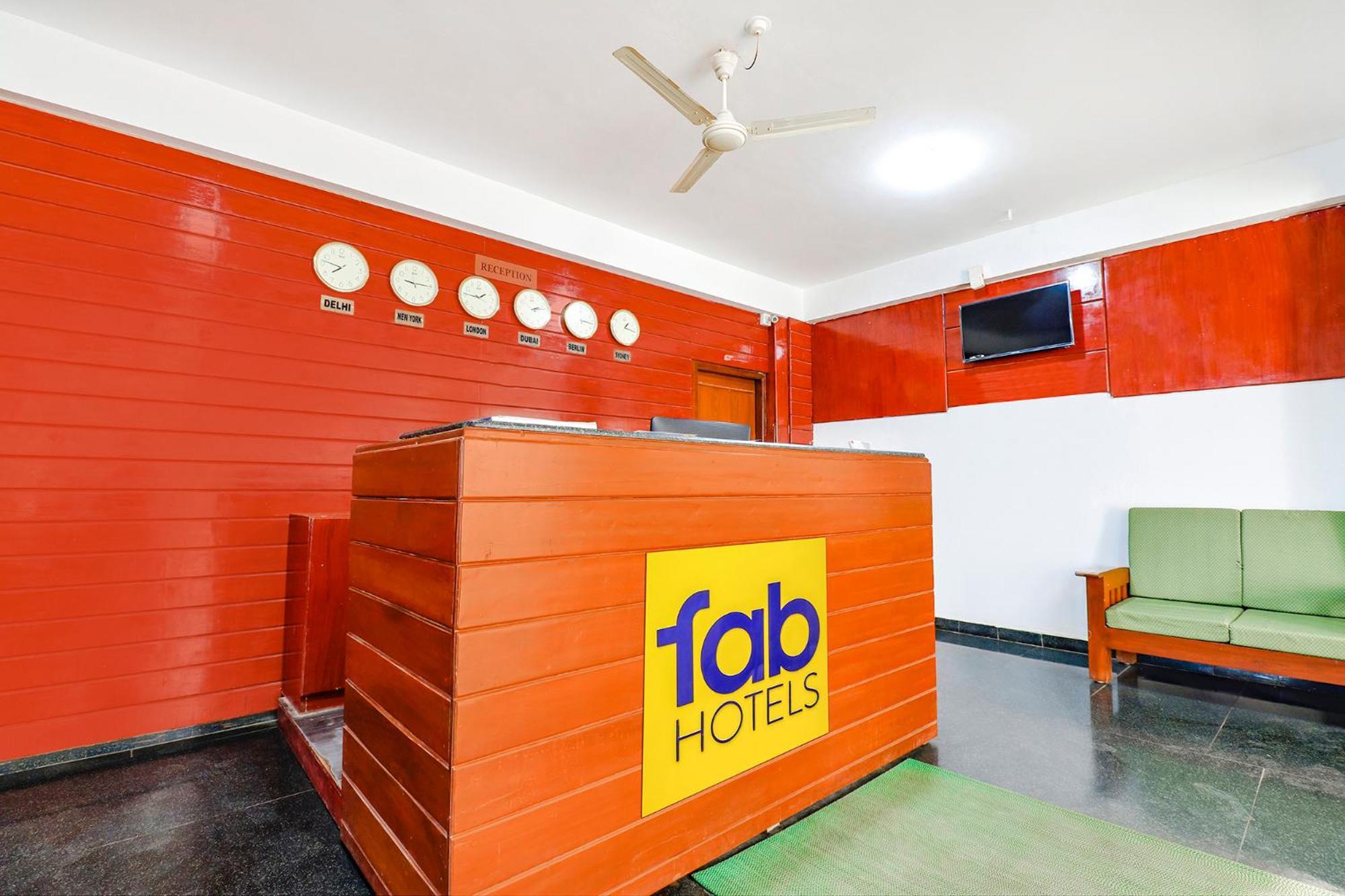 Fabhotel Raj Residency - 1Km From Madikeri Fort المظهر الخارجي الصورة