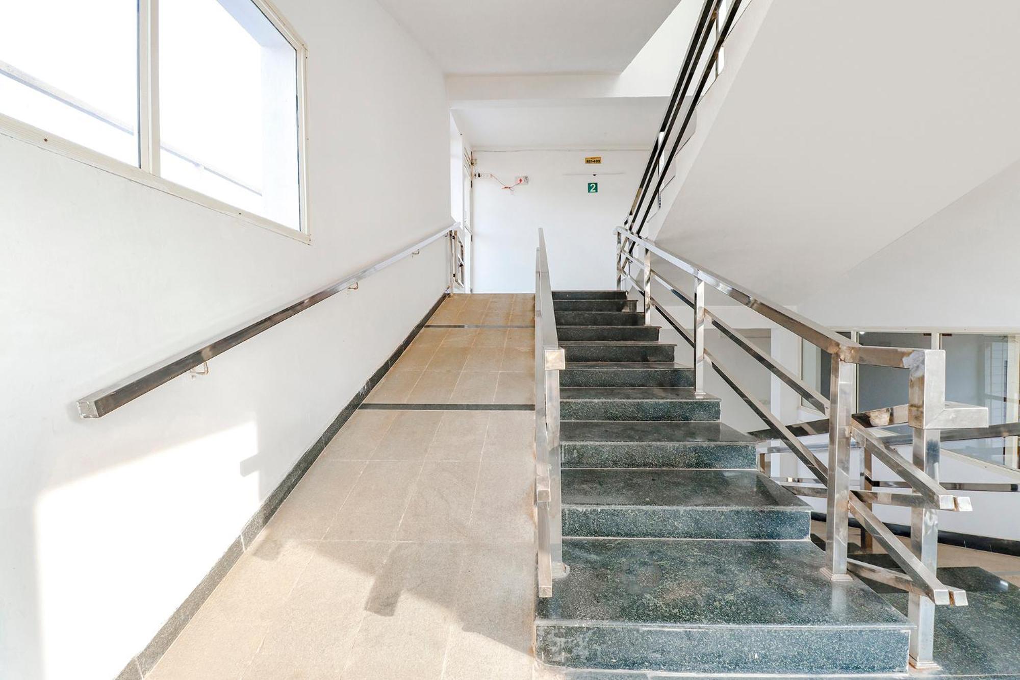 Fabhotel Raj Residency - 1Km From Madikeri Fort المظهر الخارجي الصورة